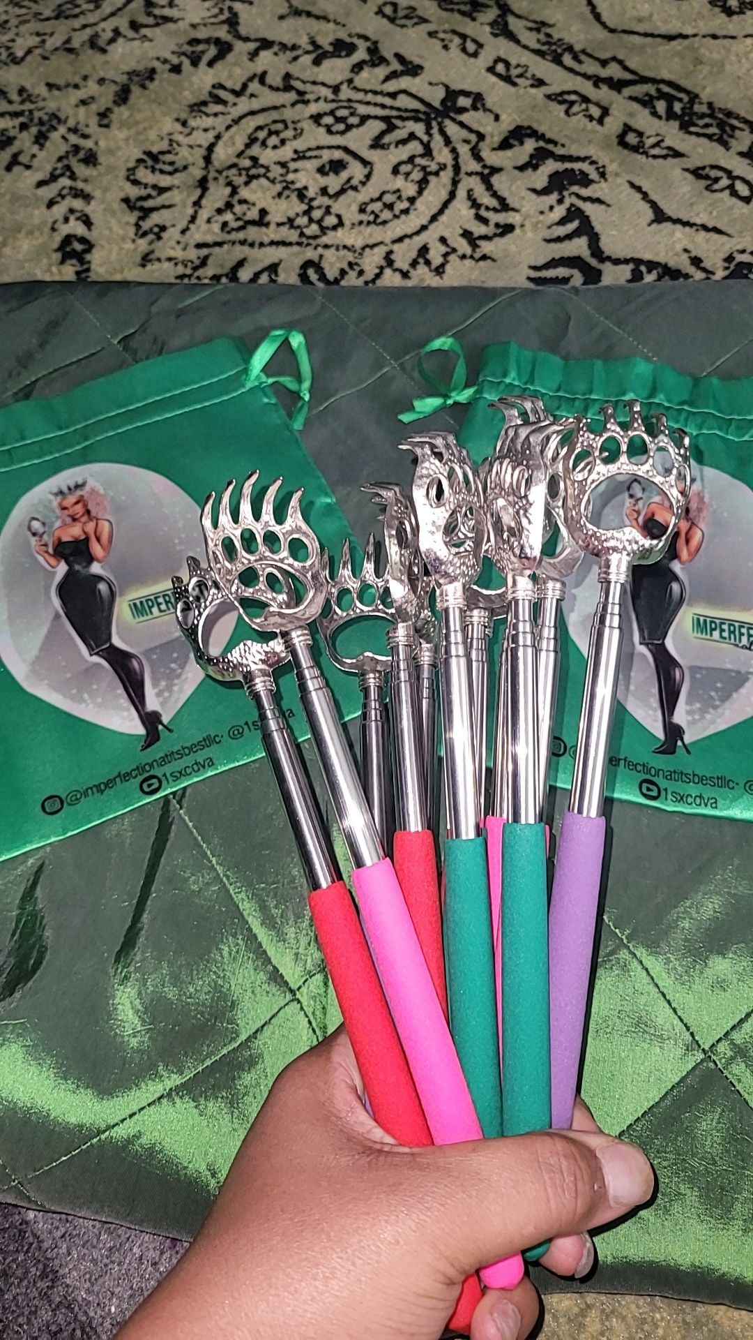 
telescopic back scratchers

telescopic back scratcher

metal hand back scratcher

extendable metal back scratcher

extendable back scratchers

collapsible back scratcher

back scratchers

Telescopic Backscratchers